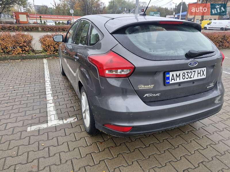 Хэтчбек Ford Focus 2016 в Житомире