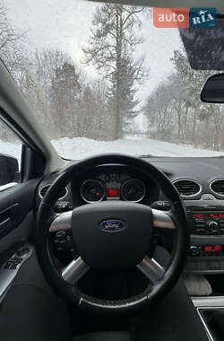 Универсал Ford Focus 2010 в Радехове