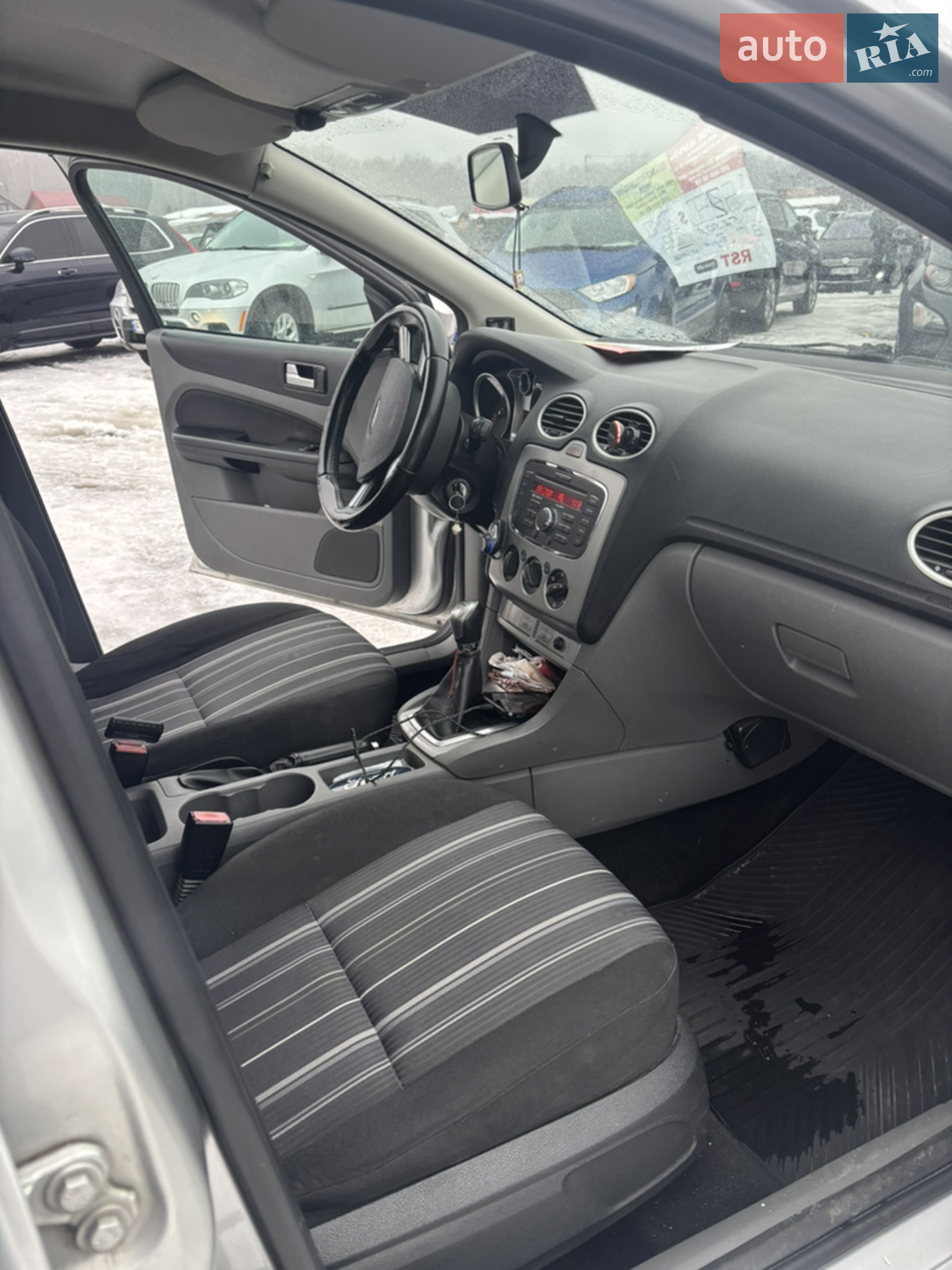 2010 Ford Focus - мініатюра 10