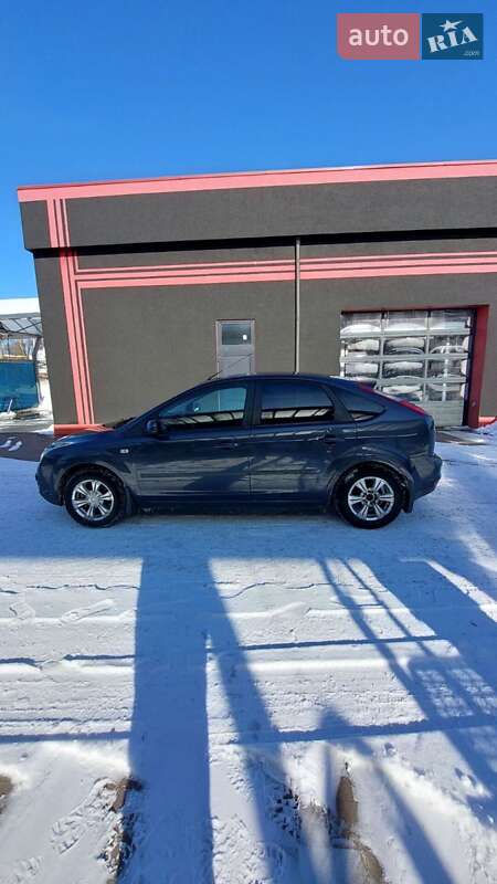 Хэтчбек Ford Focus 2006 в Ровно фото 6 Хэтчбек Ford Focus 2006 в Ровно