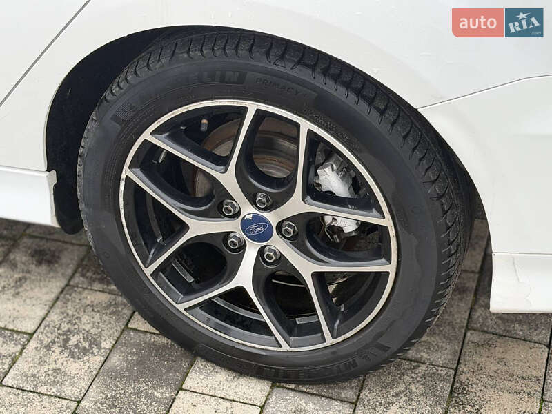 Седан Ford Focus 2015 в Мукачево