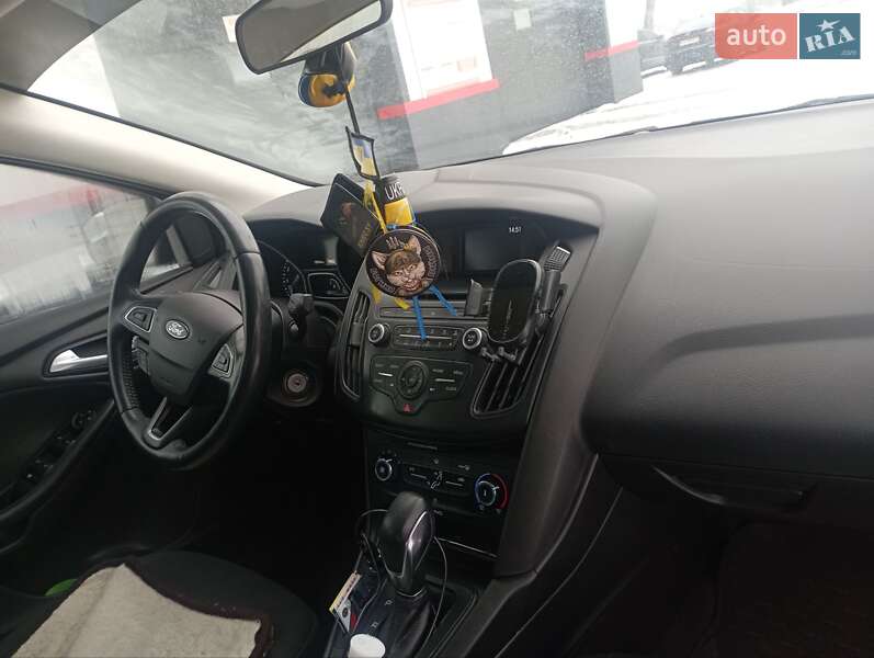 Седан Ford Focus 2016 в Киеве фото 7 Седан Ford Focus 2016 в Киеве