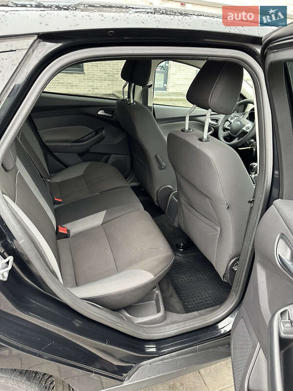 Хетчбек Ford Focus 2011 в Рівному фото 14 Хетчбек Ford Focus 2011 в Рівному