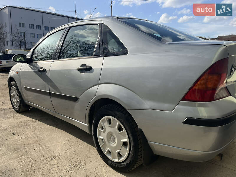 Седан Ford Focus 2004 в Львові