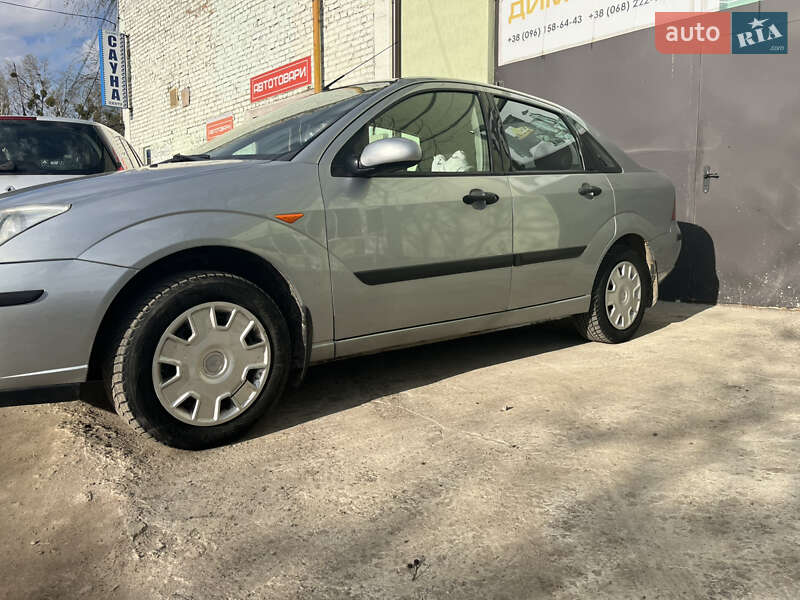 Седан Ford Focus 2004 в Львові