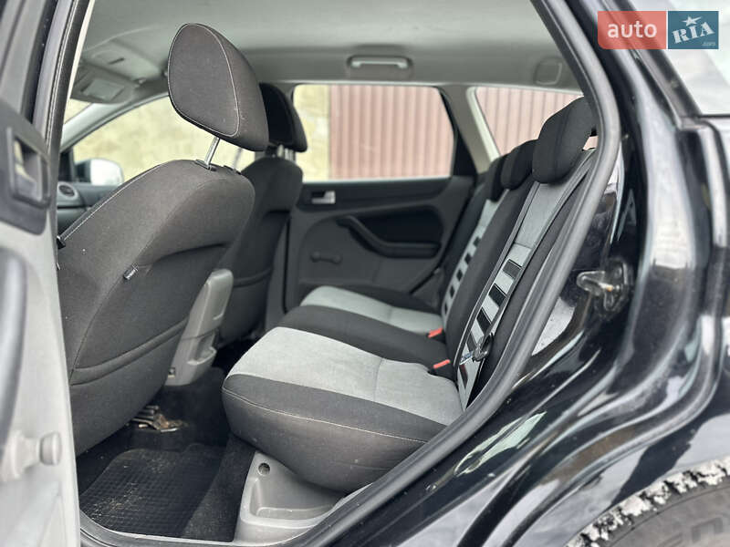 Универсал Ford Focus 2010 в Луцке фото 30 Универсал Ford Focus 2010 в Луцке