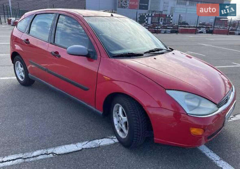 Хэтчбек Ford Focus 1999 в Киеве