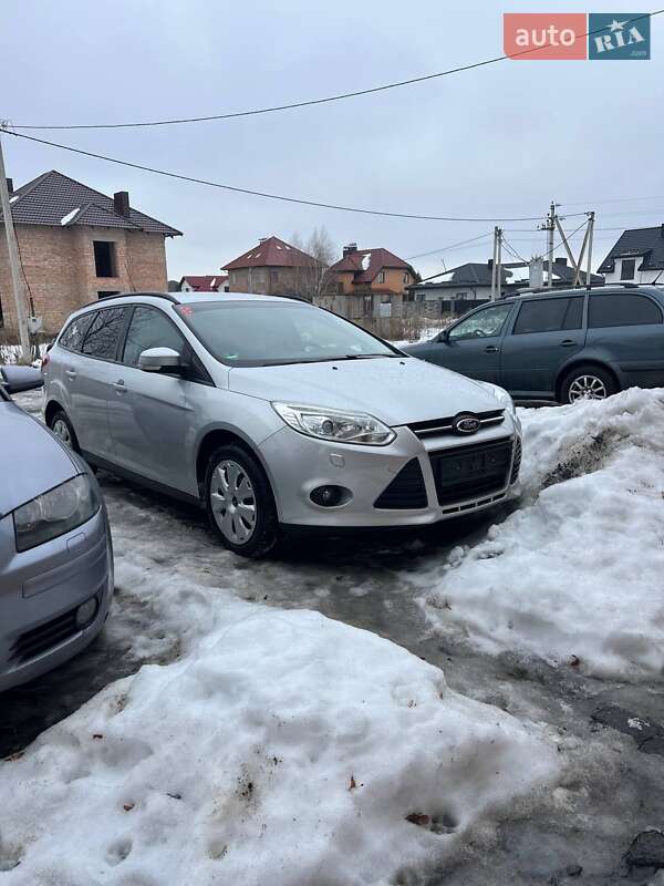 Универсал Ford Focus 2013 в Луцке фото 5 Универсал Ford Focus 2013 в Луцке