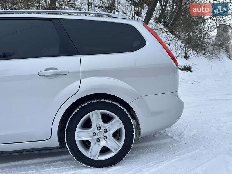 Універсал Ford Focus 2009 в Вишнівці
