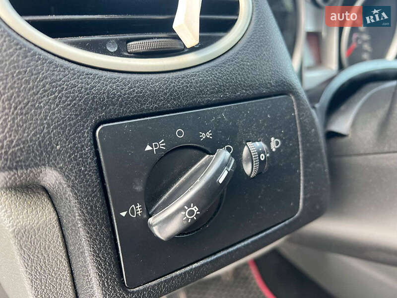 Седан Ford Focus 2008 в Львові фото 19 Седан Ford Focus 2008 в Львові