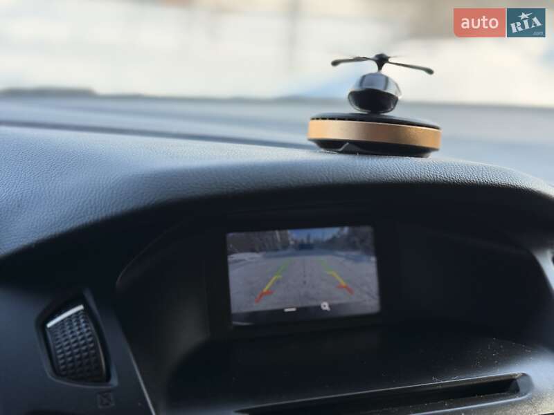 Седан Ford Focus 2017 в Киеве