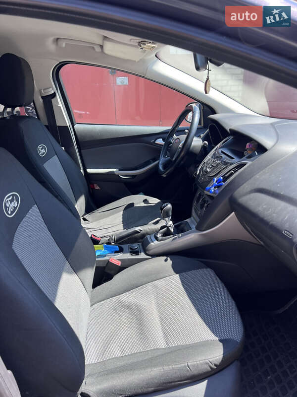 Универсал Ford Focus 2013 в Луцке фото 11 Универсал Ford Focus 2013 в Луцке