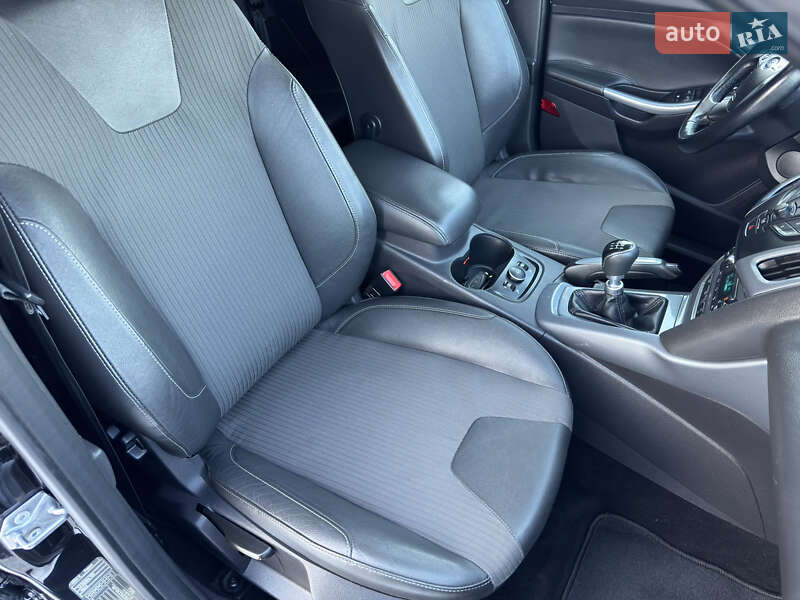 Хетчбек Ford Focus 2012 в Стрию фото 86 Хетчбек Ford Focus 2012 в Стрию
