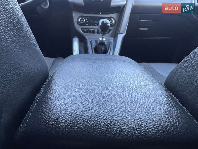 Хетчбек Ford Focus 2012 в Стрию фото 111 Хетчбек Ford Focus 2012 в Стрию
