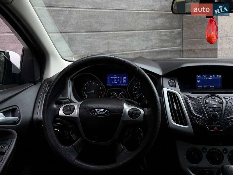 Седан Ford Focus 2012 в Николаеве фото 14 Седан Ford Focus 2012 в Николаеве