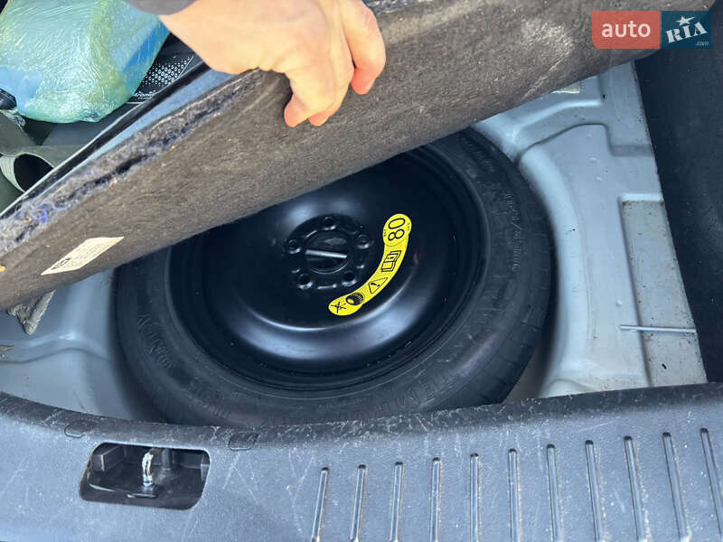 Хэтчбек Ford Focus 2007 в Полтаве