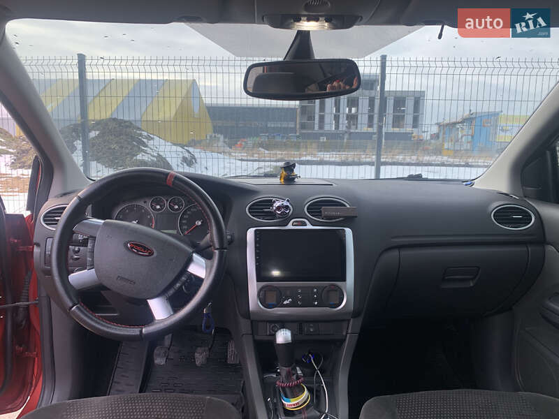 Хетчбек Ford Focus 2006 в Львові
