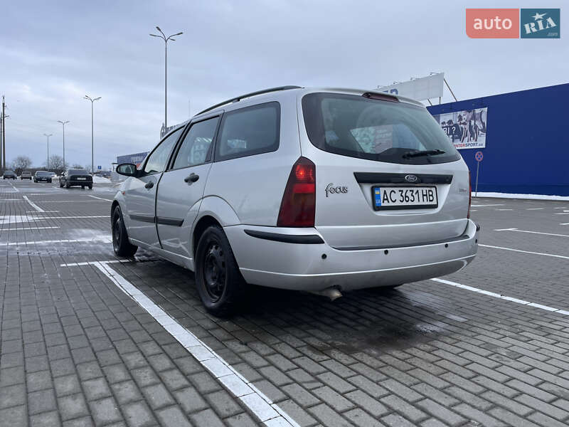Універсал Ford Focus 2001 в Нововолинську