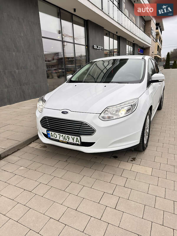 Хетчбек Ford Focus 2018 в Ужгороді