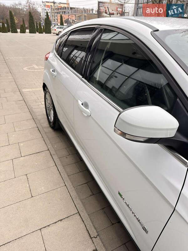 Хетчбек Ford Focus 2018 в Ужгороді