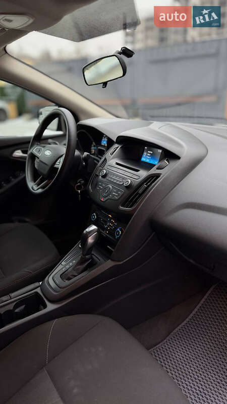 Седан Ford Focus 2015 в Києві