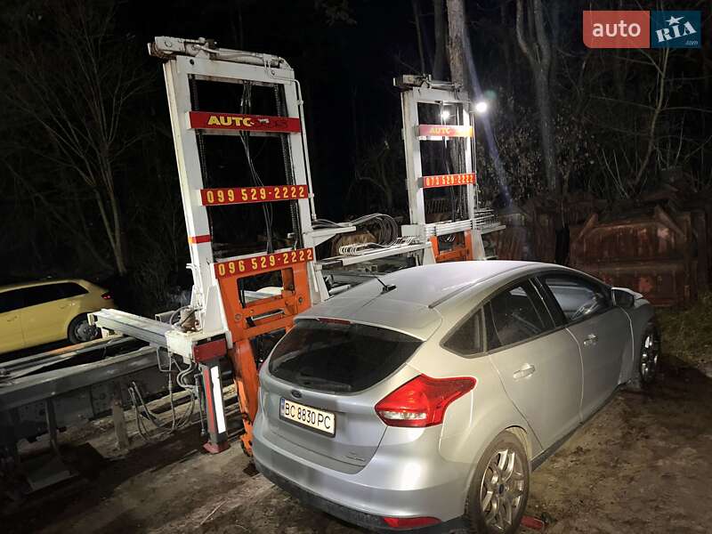 Хэтчбек Ford Focus 2014 в Киеве