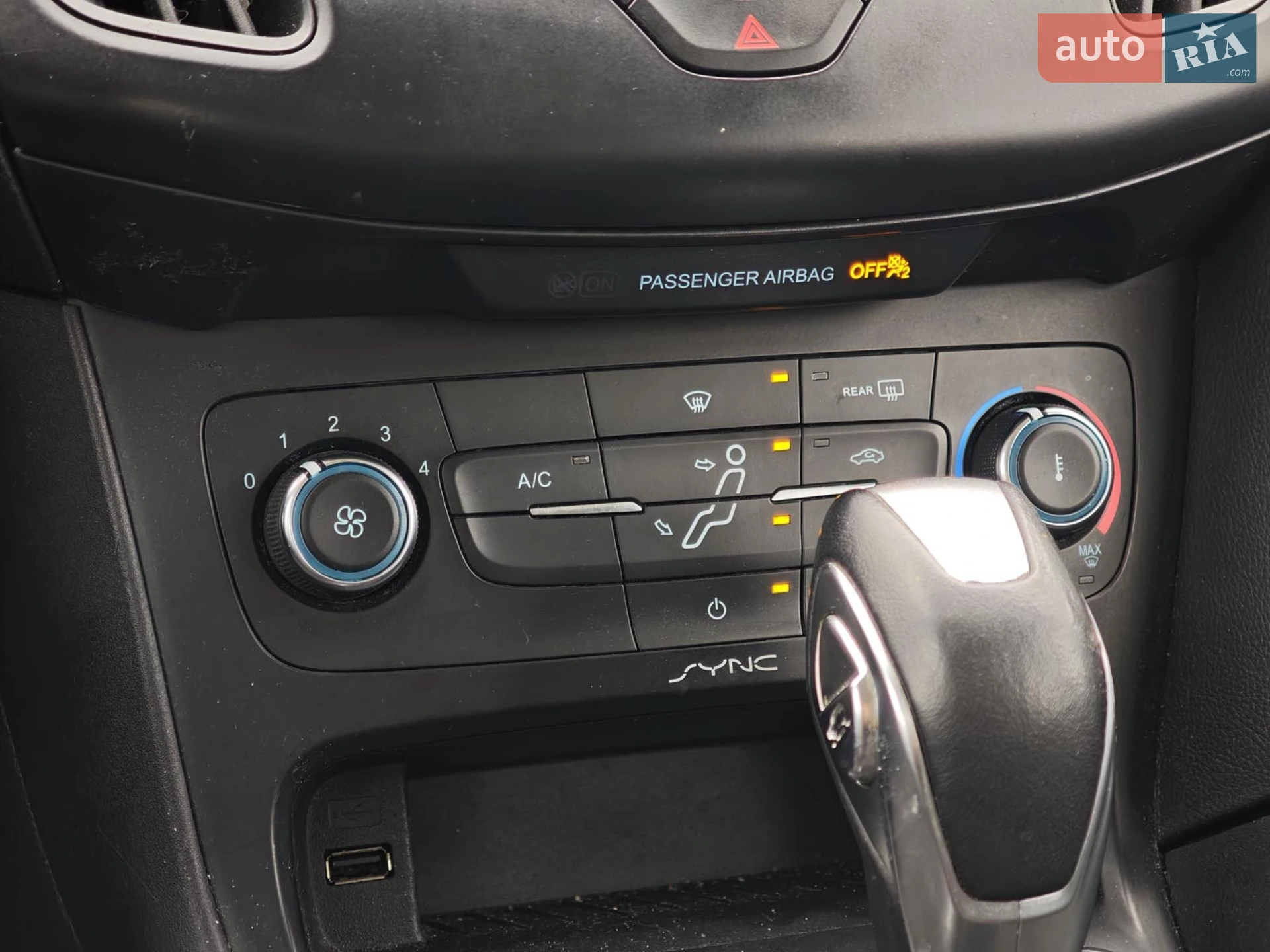 2016 Ford Focus - мініатюра 18