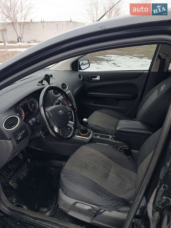 Хэтчбек Ford Focus 2007 в Киеве