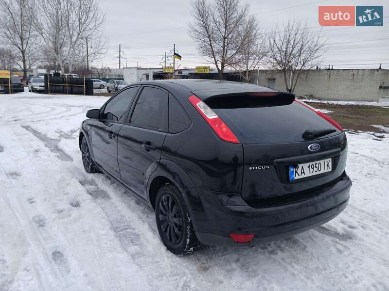 Хэтчбек Ford Focus 2007 в Киеве