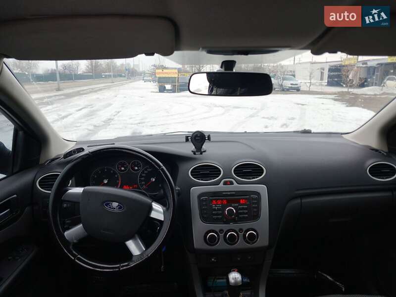 Хэтчбек Ford Focus 2007 в Киеве