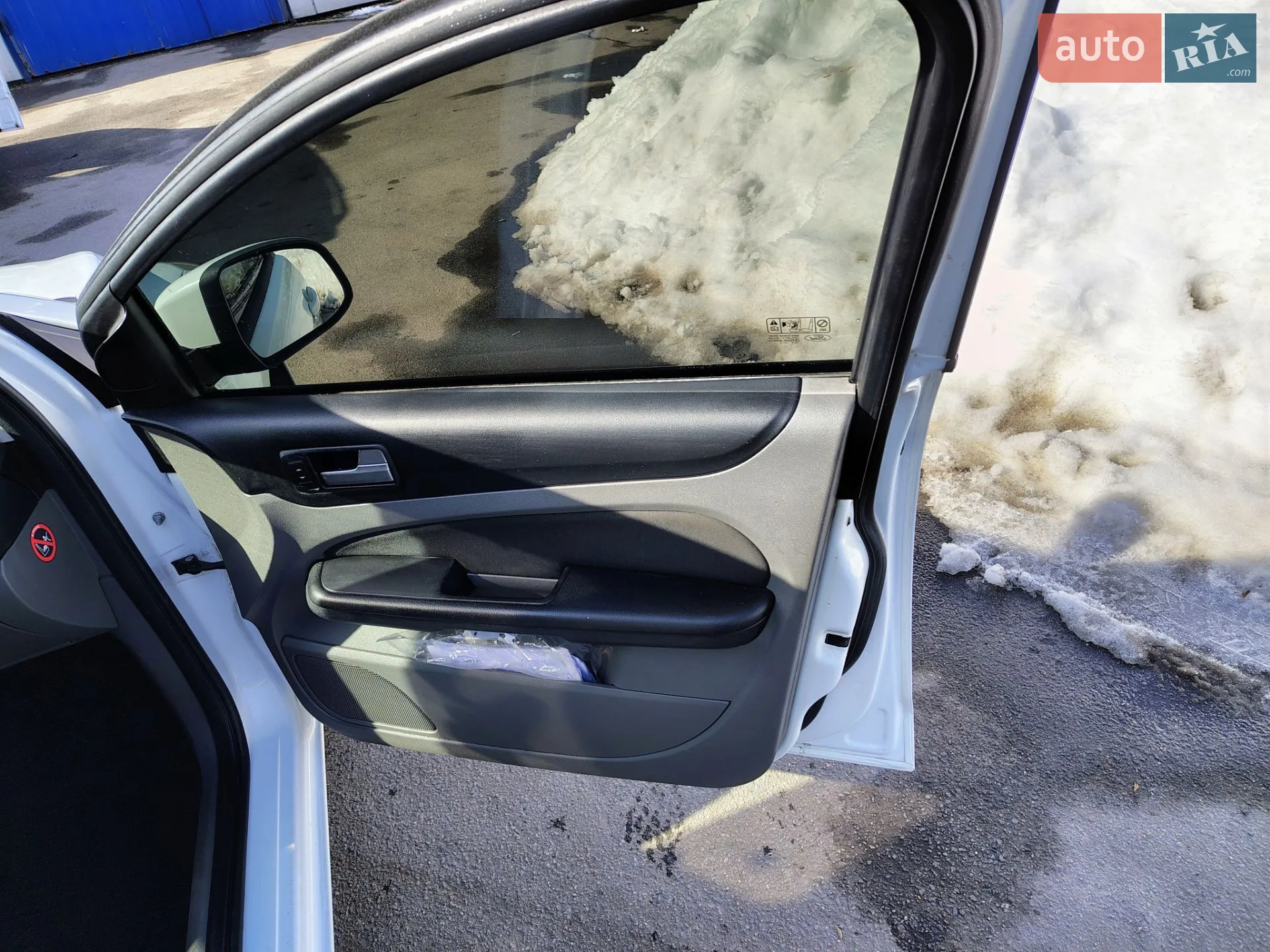 2010 Ford Focus - мініатюра 14