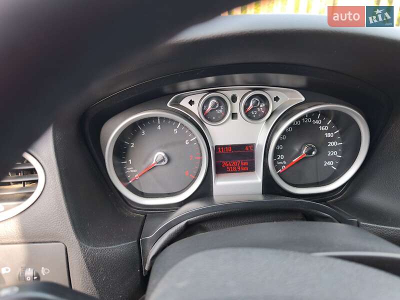 Седан Ford Focus 2010 в Днепре
