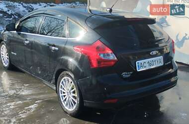 Хэтчбек Ford Focus 2012 в Владимире