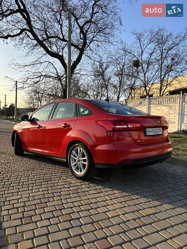 Седан Ford Focus 2016 в Измаиле