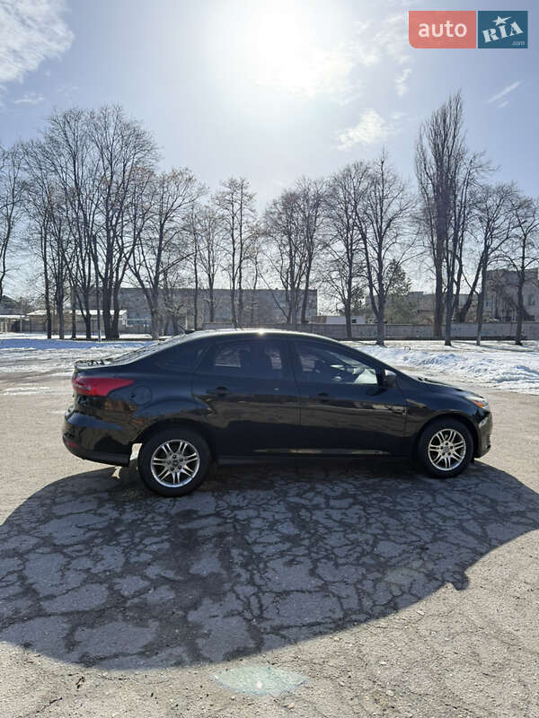 Седан Ford Focus 2016 в Лозовій
