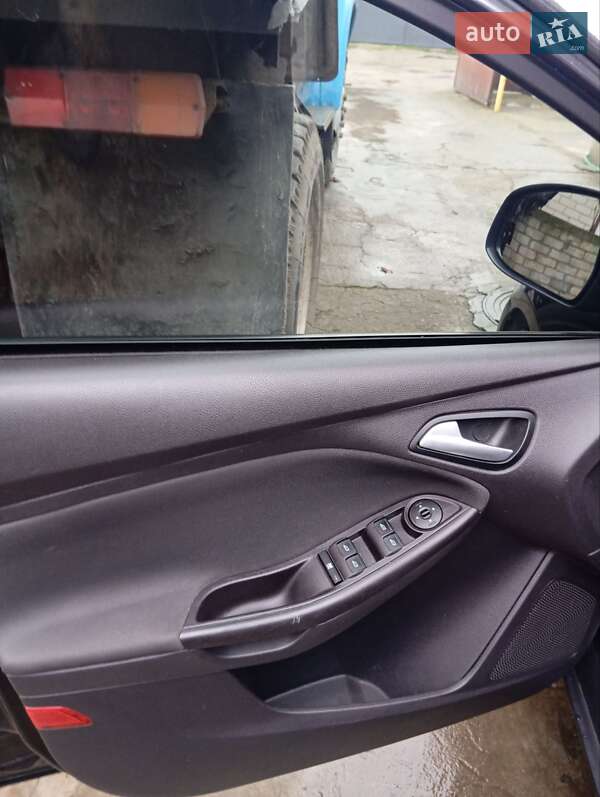 Седан Ford Focus 2014 в Новомосковську фото 4 Седан Ford Focus 2014 в Новомосковську