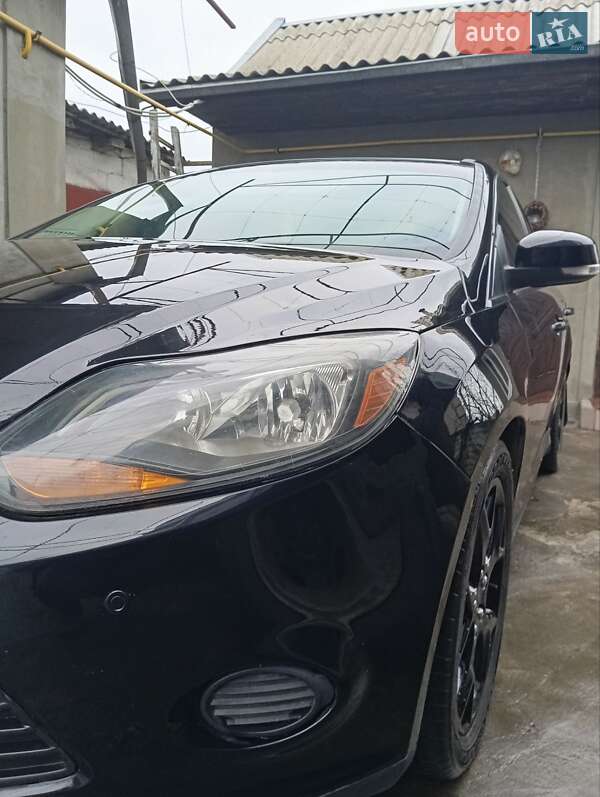 Седан Ford Focus 2014 в Новомосковську фото 22 Седан Ford Focus 2014 в Новомосковську