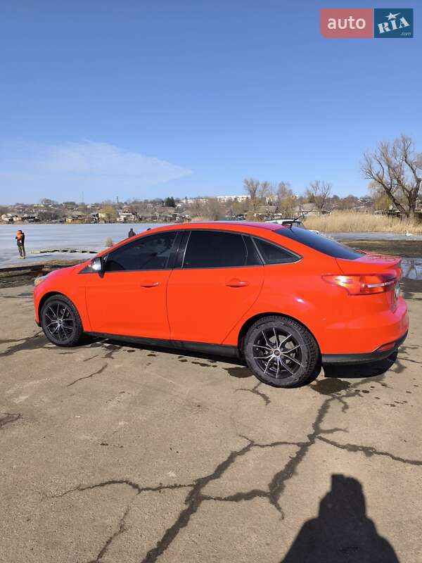 Седан Ford Focus 2015 в Подільську
