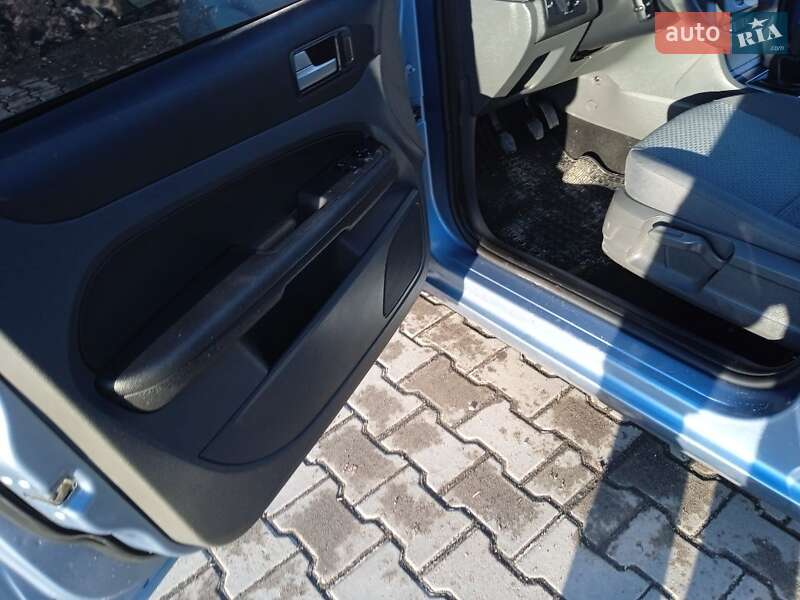 Универсал Ford Focus 2006 в Козове