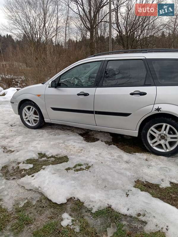 Универсал Ford Focus 2003 в Черновцах