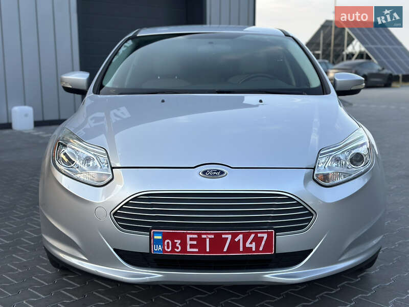 Хетчбек Ford Focus 2014 в Володимирі