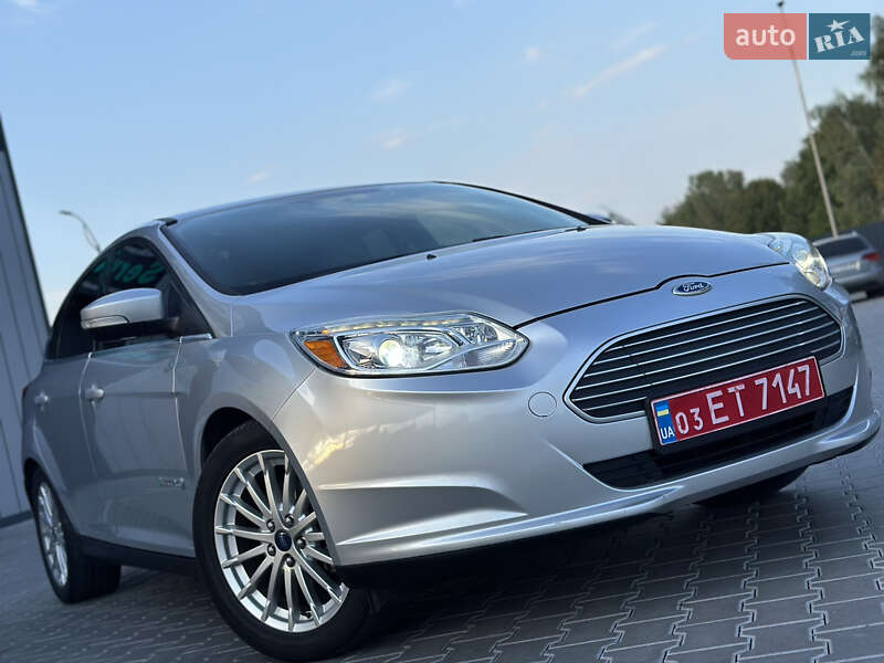 Хетчбек Ford Focus 2014 в Володимирі