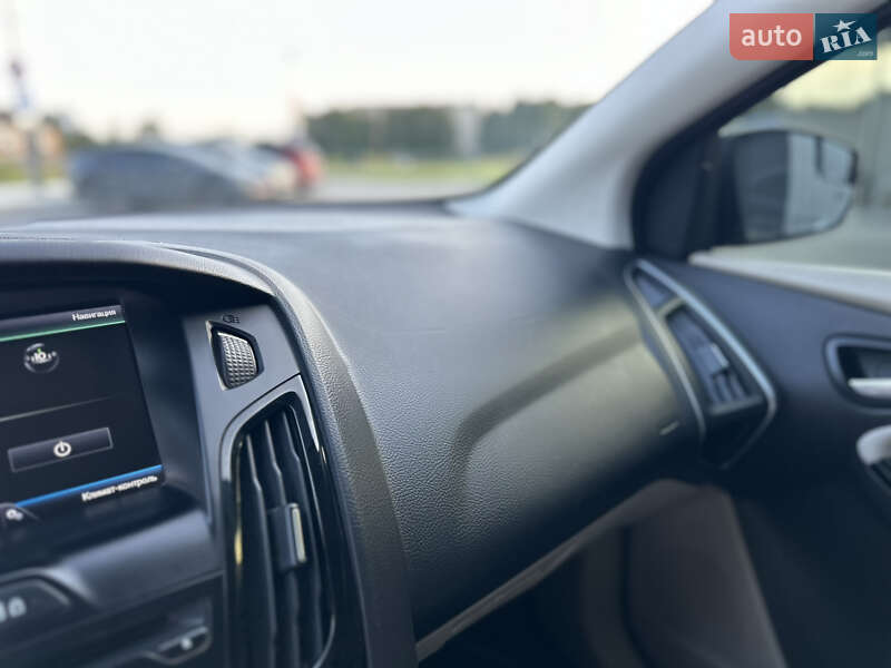 Хетчбек Ford Focus 2014 в Володимирі