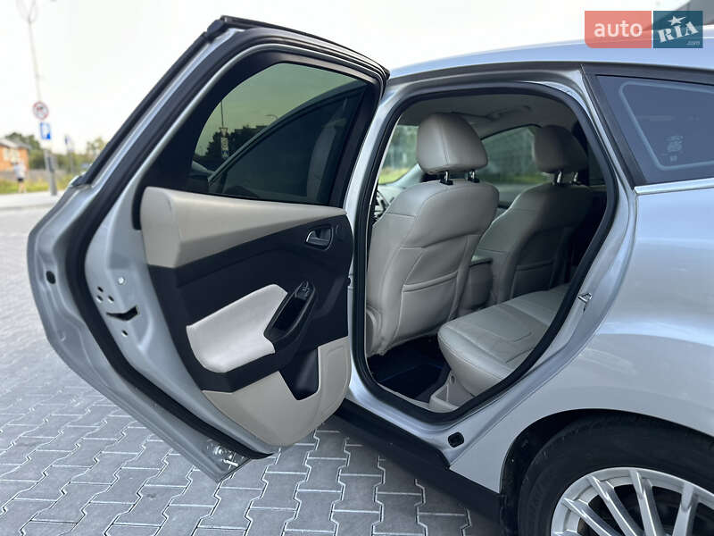 Хетчбек Ford Focus 2014 в Володимирі