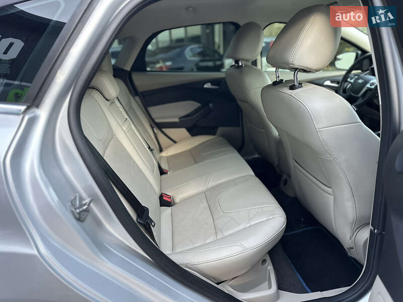 Хетчбек Ford Focus 2014 в Володимирі