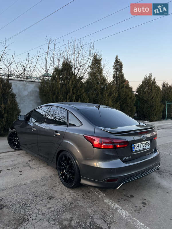 Седан Ford Focus 2015 в Одессе