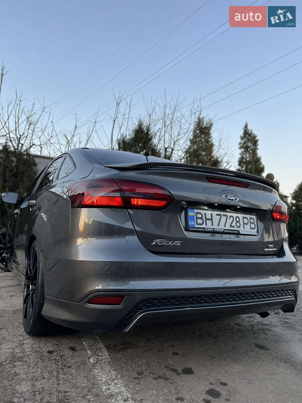 Седан Ford Focus 2015 в Одессе