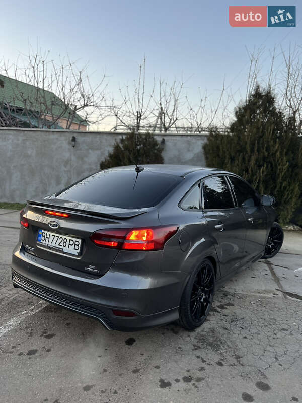 Седан Ford Focus 2015 в Одессе