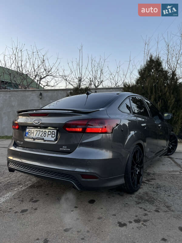 Седан Ford Focus 2015 в Одессе
