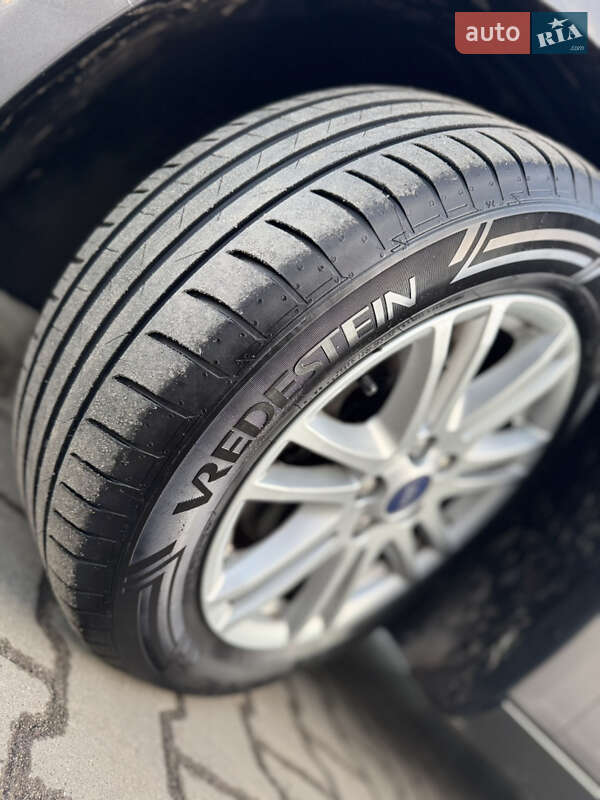 Универсал Ford Focus 2012 в Нововолынске